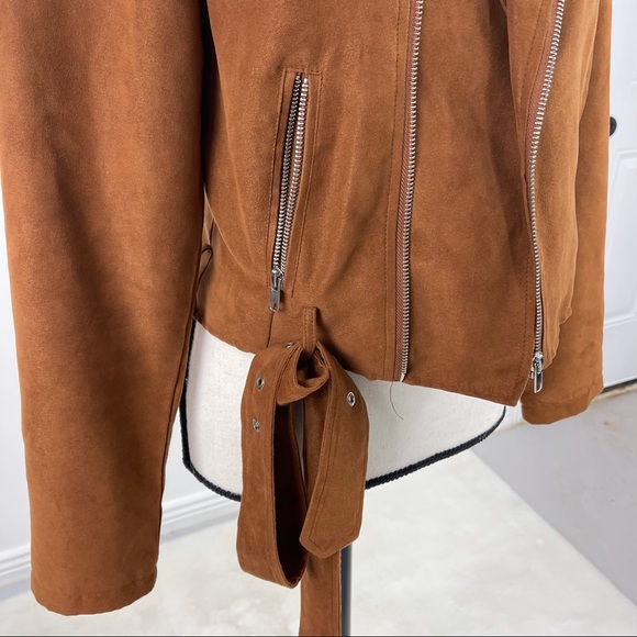 Pre-loved Faux Suede Charlotte Russe Small Jacket- Rust Color - Picture 5 of 6